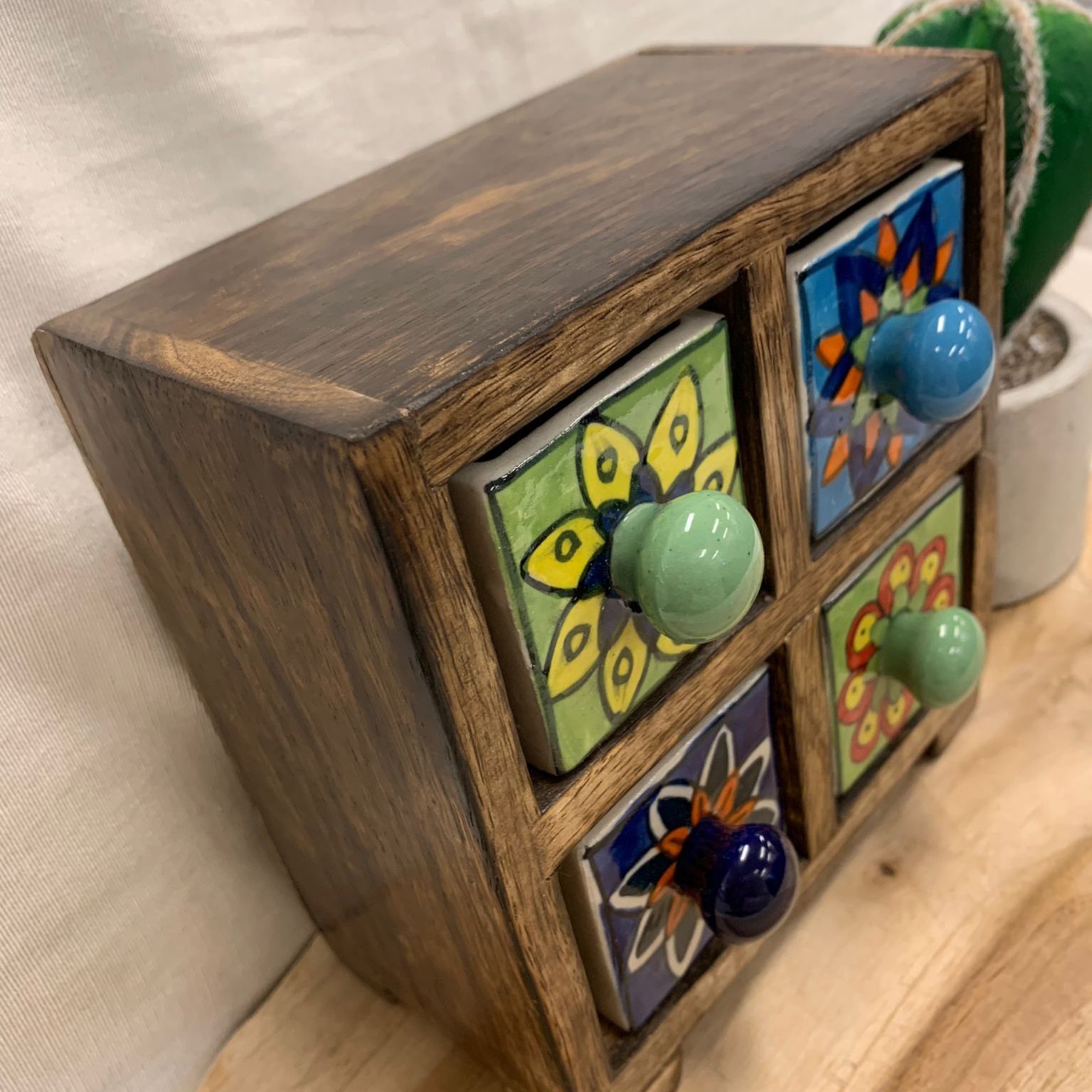 Houten ladenkastje keramiek - 5500359495 -  Sale bij MajesticAlly