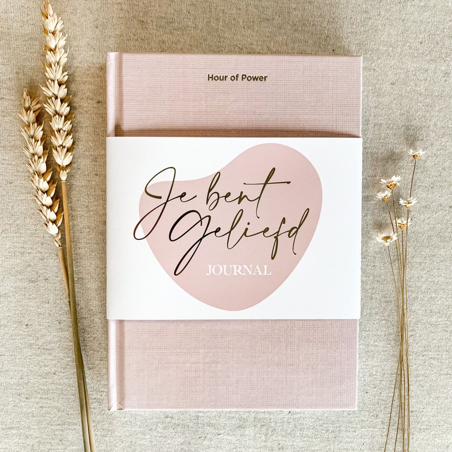 Journal 'Je bent geliefd' - 7445905191171 -  Notitieboeken bij MajesticAlly