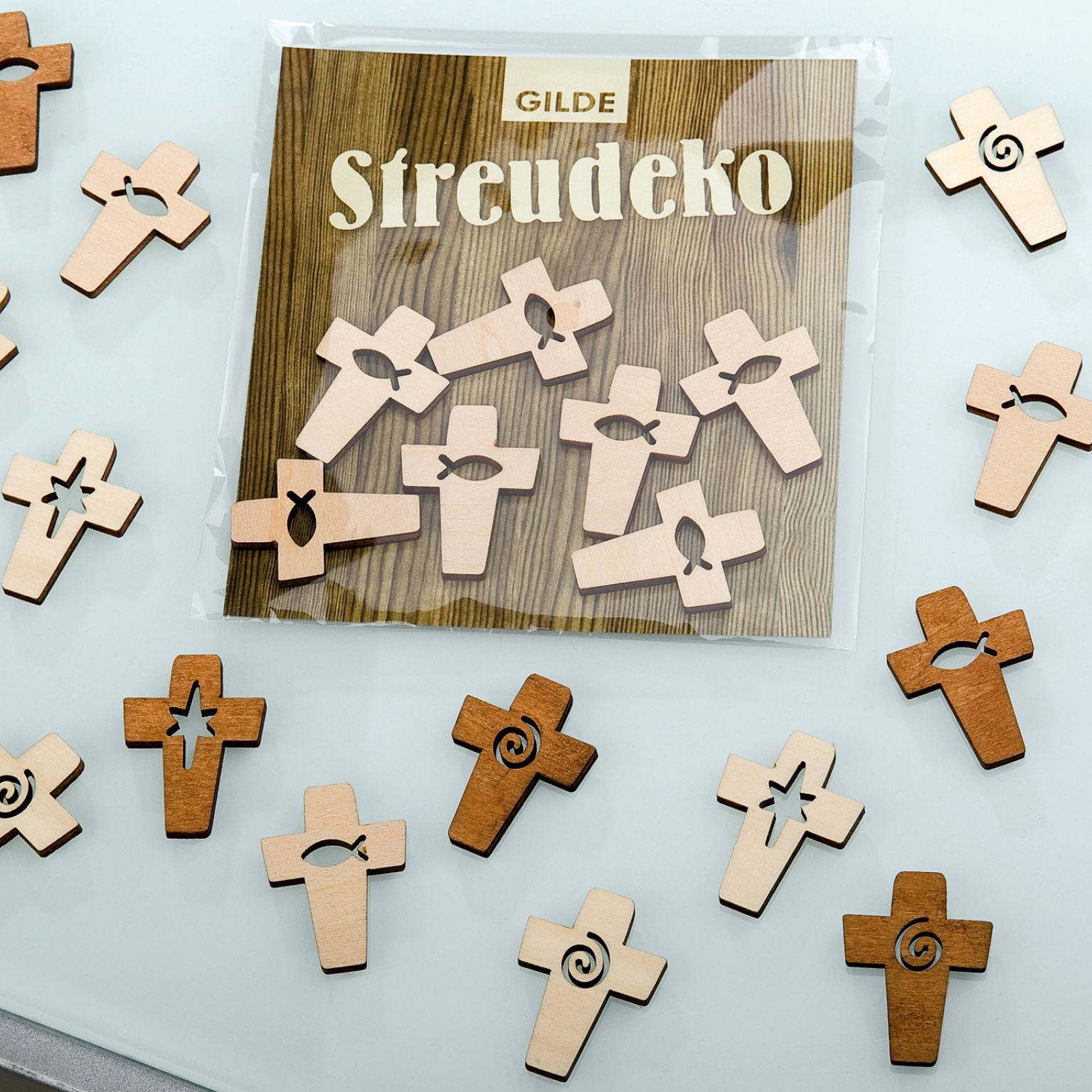 Kruisje hout decoratie (18 stuks) 6 vers - 4009079444872 -  Fairtrade bij MajesticAlly