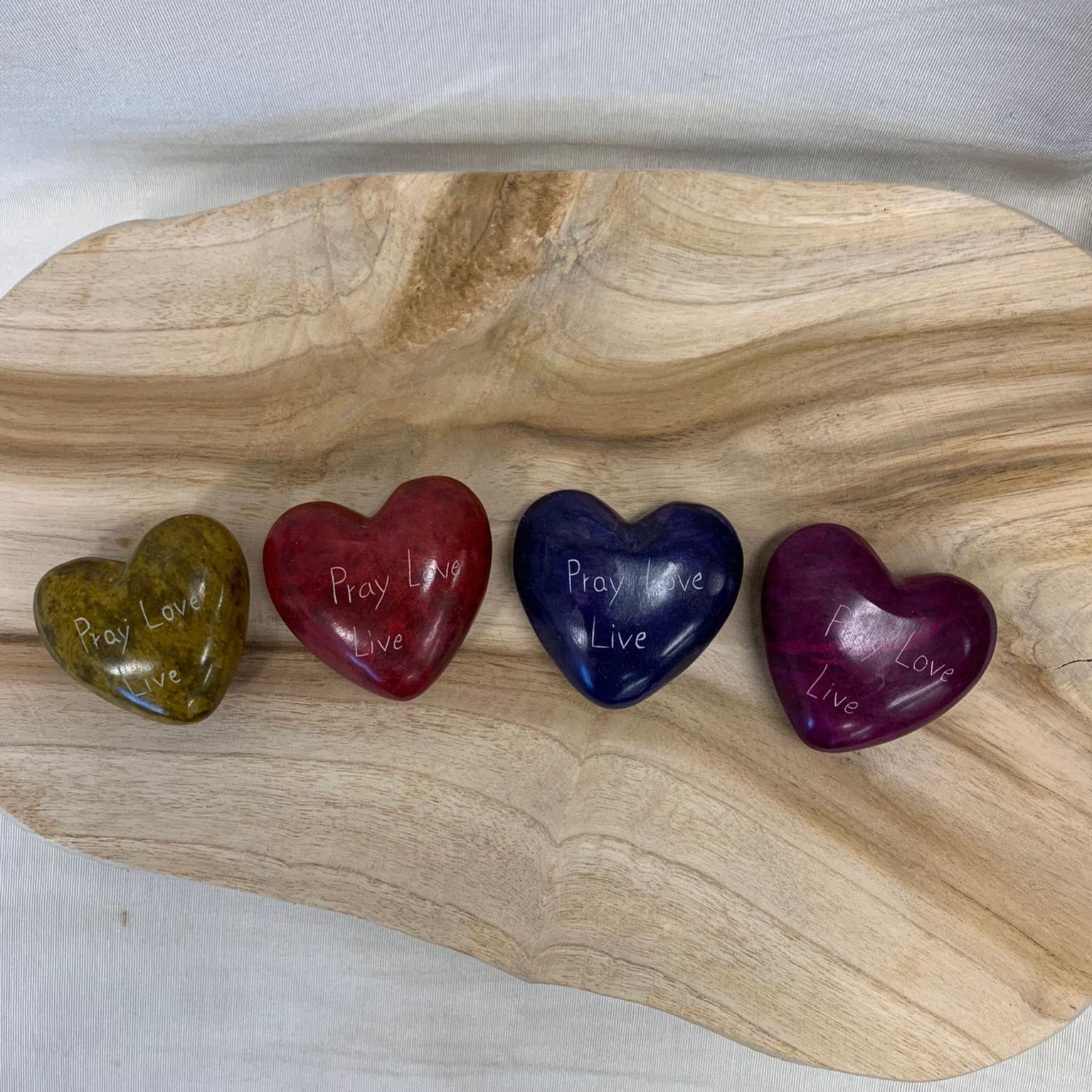 Pray love live groen hart steen - 5500359582 -  Fairtrade bij MajesticAlly