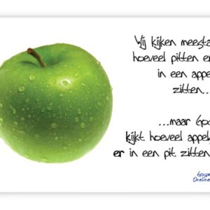 prentbriefkaart 'Wij kijken meestal hoeveel pitten er in een appel zitten'