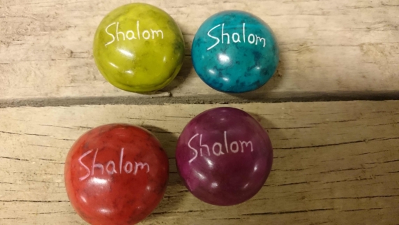 Shalom lichtblauw steen - 5500359569 -  Fairtrade bij MajesticAlly