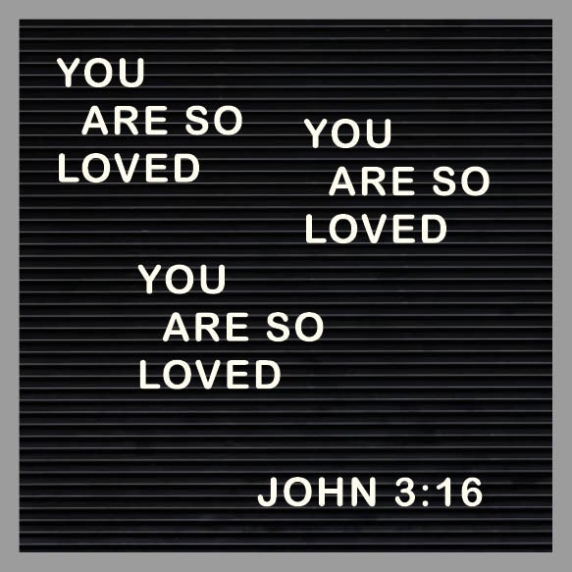 Kaart 'You are so loved' - MA32026 -  Words&Letters bij MajesticAlly