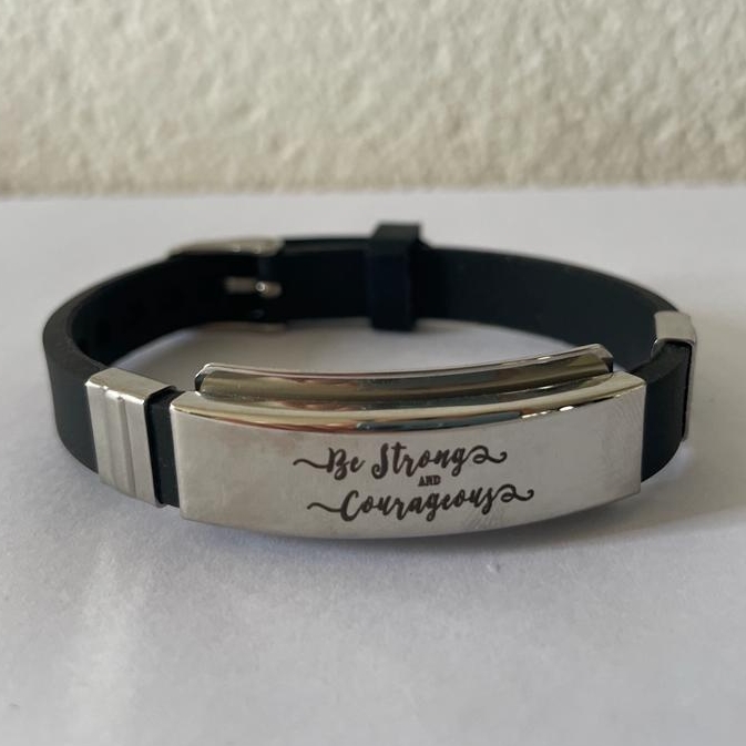 MA47508 - Siliconen armband 'Be strong and courageous'