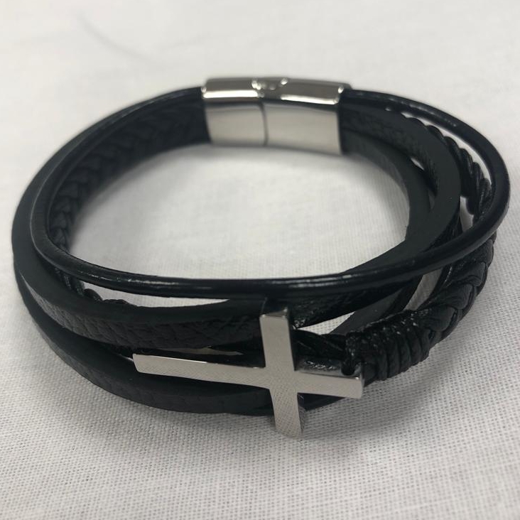 MA47901 - Leren armband kruis zilver