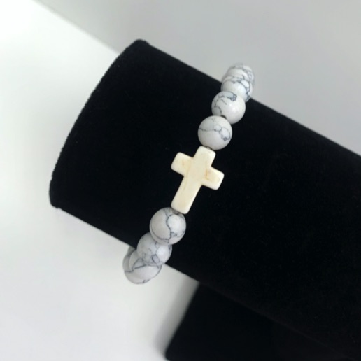 MA47433 - kralenarmband kruis wit gemeleerd
