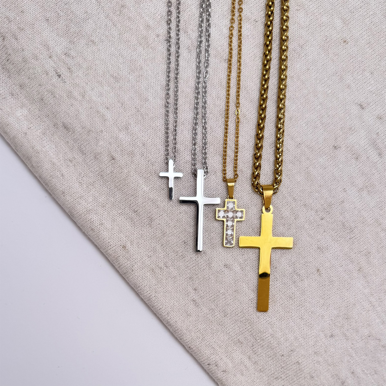 Sieraden met kruisje